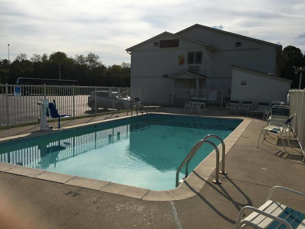 Super 8 By Wyndham Vicksburg Motel Exterior photo